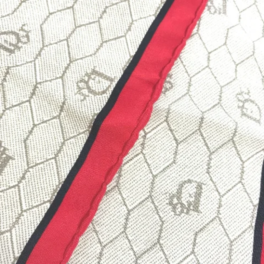Dior Vintage Pre-owned Silk scarves Beige Dames