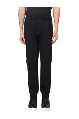 sophisticated-black-pants-for-men