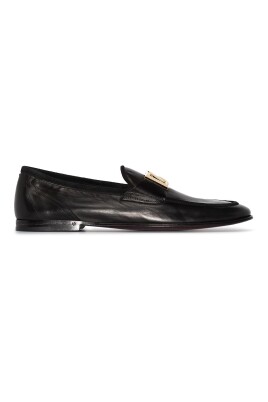 black-leather-loafers-with-interlocking-dg-plaque