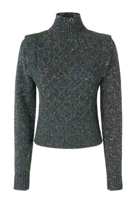 stylish-knitwear-for-proud-mary