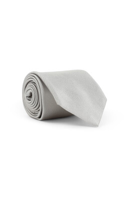 elegant-silk-tie-in-nude-neutrals