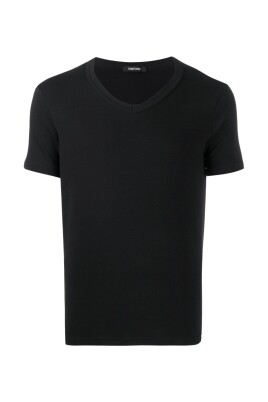 v-neck-t-shirt