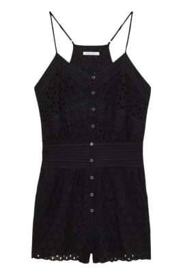 black-trousers-with-v-neck-and-fluid-fit