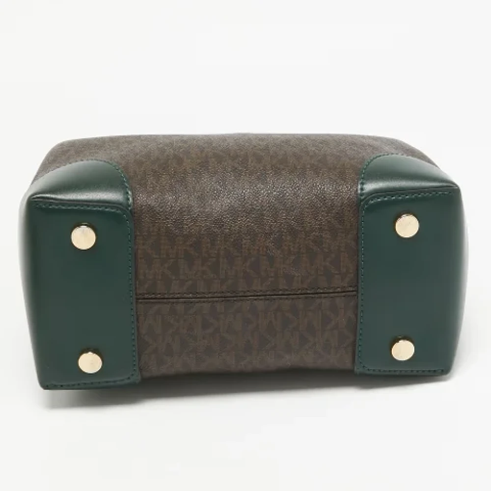 Michael Kors Pre-owned Canvas handbags Green Dames