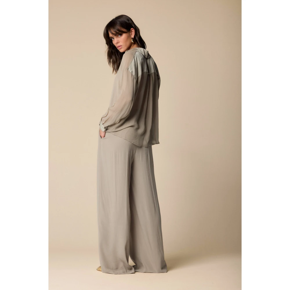 Kocca Stijlvolle Blouses voor Vrouwen Gray Dames