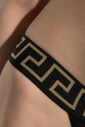 string-en-dentelle