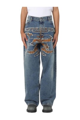 modern-distressed-denim-jeans