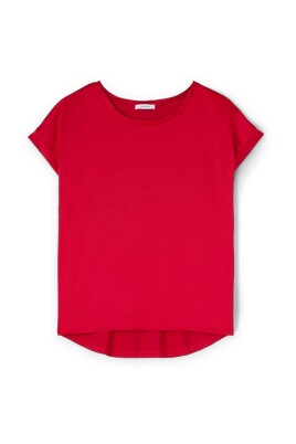 t-shirt-gjord-av-tva-olika-material