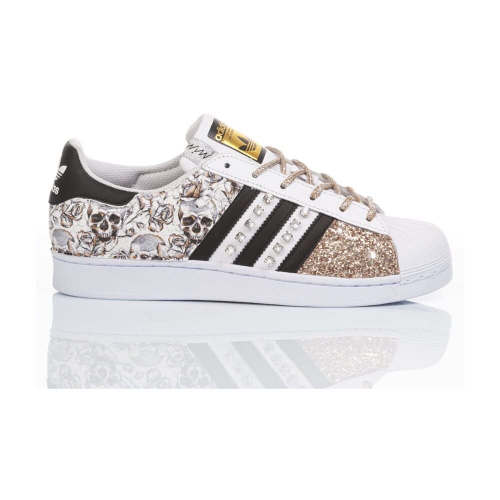 Handgefertigte WeiBe Gold Sneakers Adidas Sneaker Miinto