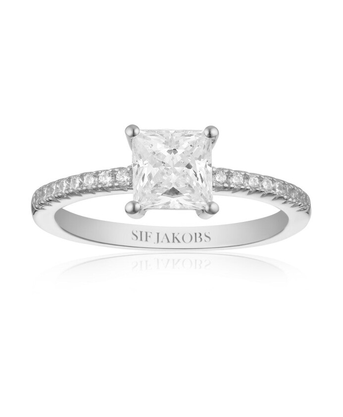 bague-carree-en-argent
