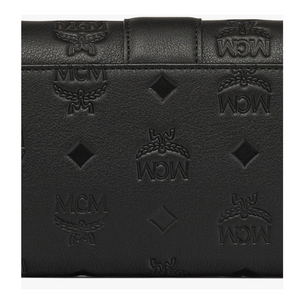MCM Tracy portemonnee van geperst leer met monogram en kettingriem Black Dames