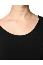 zwarte-sheath-midi-jurk-met-logodetails