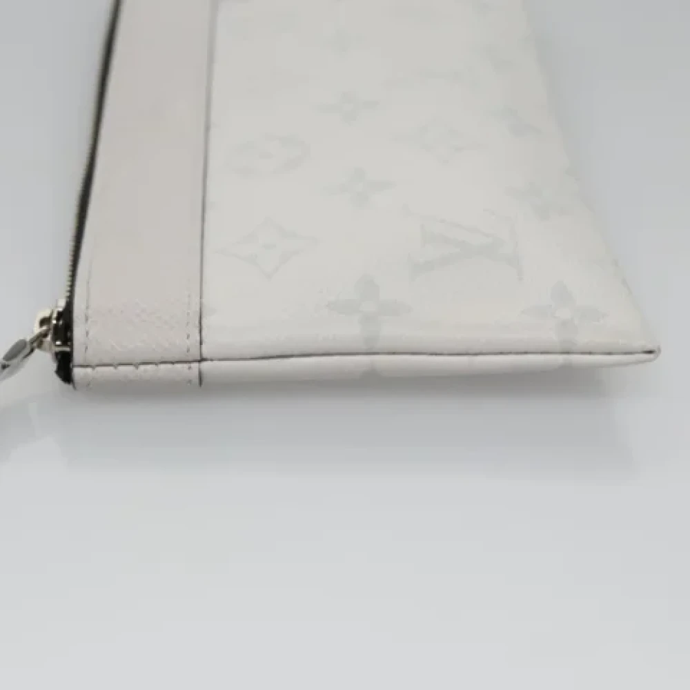 Louis Vuitton Vintage Pre-owned Leather clutches Gray Dames