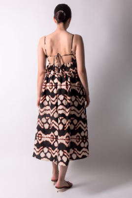 amalija-kleid-obsidian