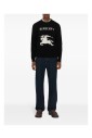 pull-noir-en-maille-a-col-rond