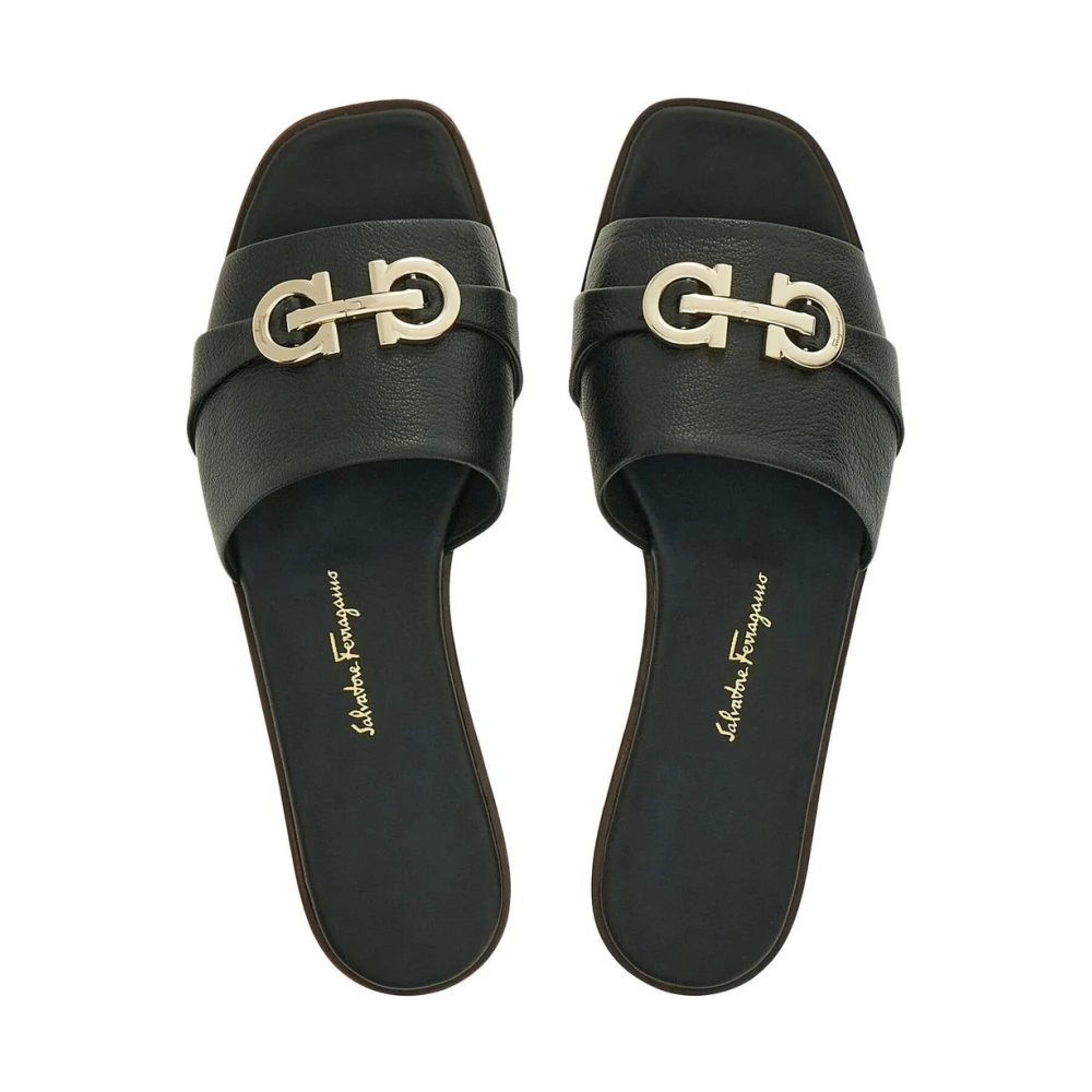 Salvatore Ferragamo Zwarte Leren Logo Plaque Sandalen Black Dames