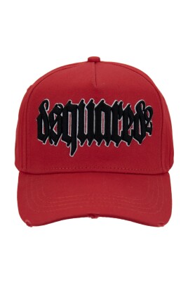 gothic-style-baseball-cap-with-buckle
