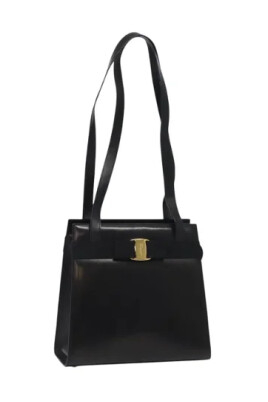pre-owned-leather-shoulder-bags