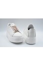 witte-roze-veterschoenen-elegante-stijl