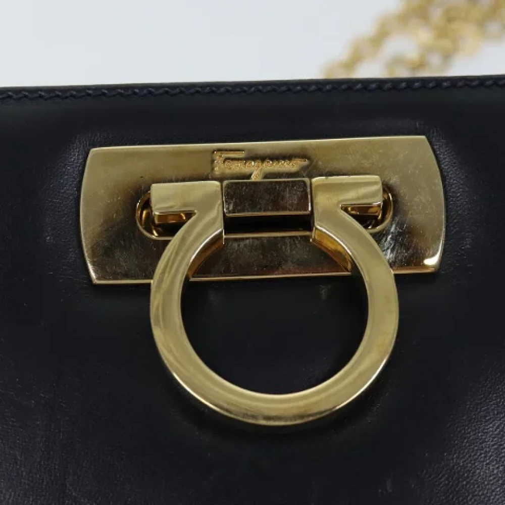 Salvatore Ferragamo Pre-owned Leather shoulder-bags Blue Dames