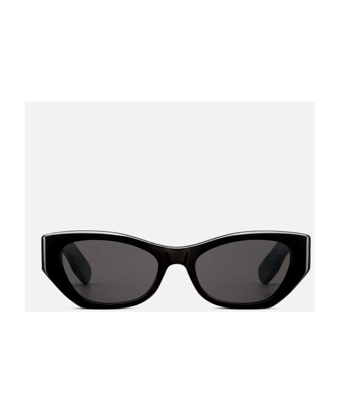 butterfly-style-sunglasses-with-gold-accents