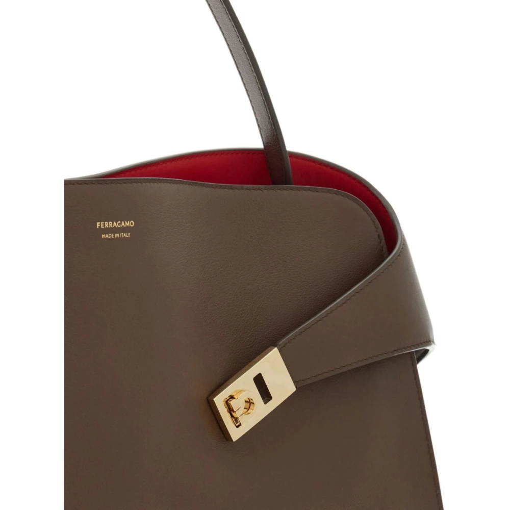 Salvatore Ferragamo Grijze Duif Leren Schoudertas Gray Dames