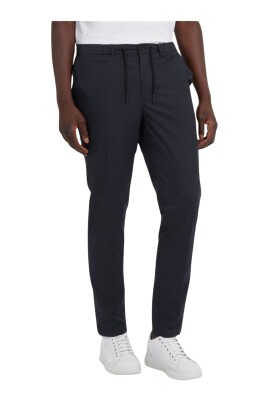 chino-slim-tech-stretch