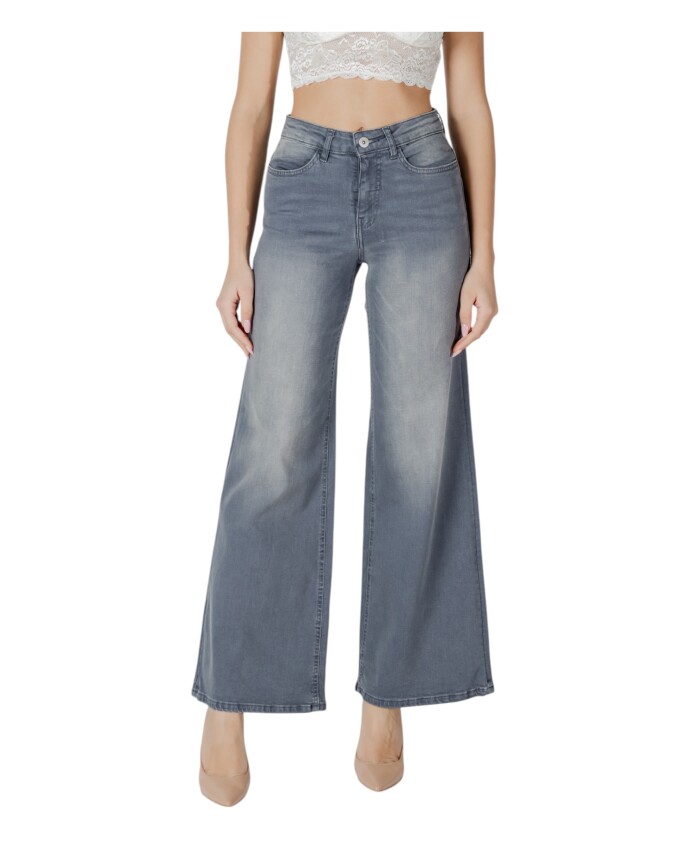 jean-bootcut-pour-femme-collection-automne-hiver