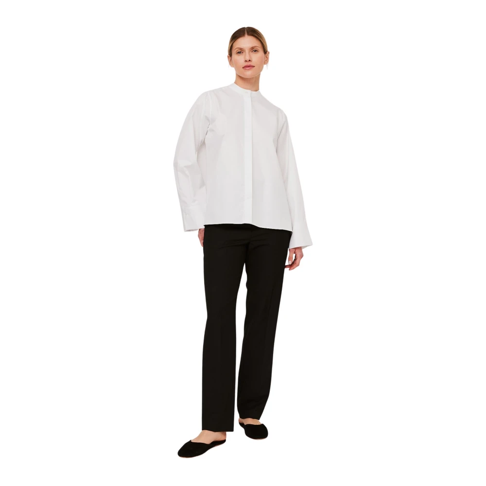 Hvit Sofia Skjorte - Stilig A-formet Skjorte med Brede Mansjetter og Mao-krage