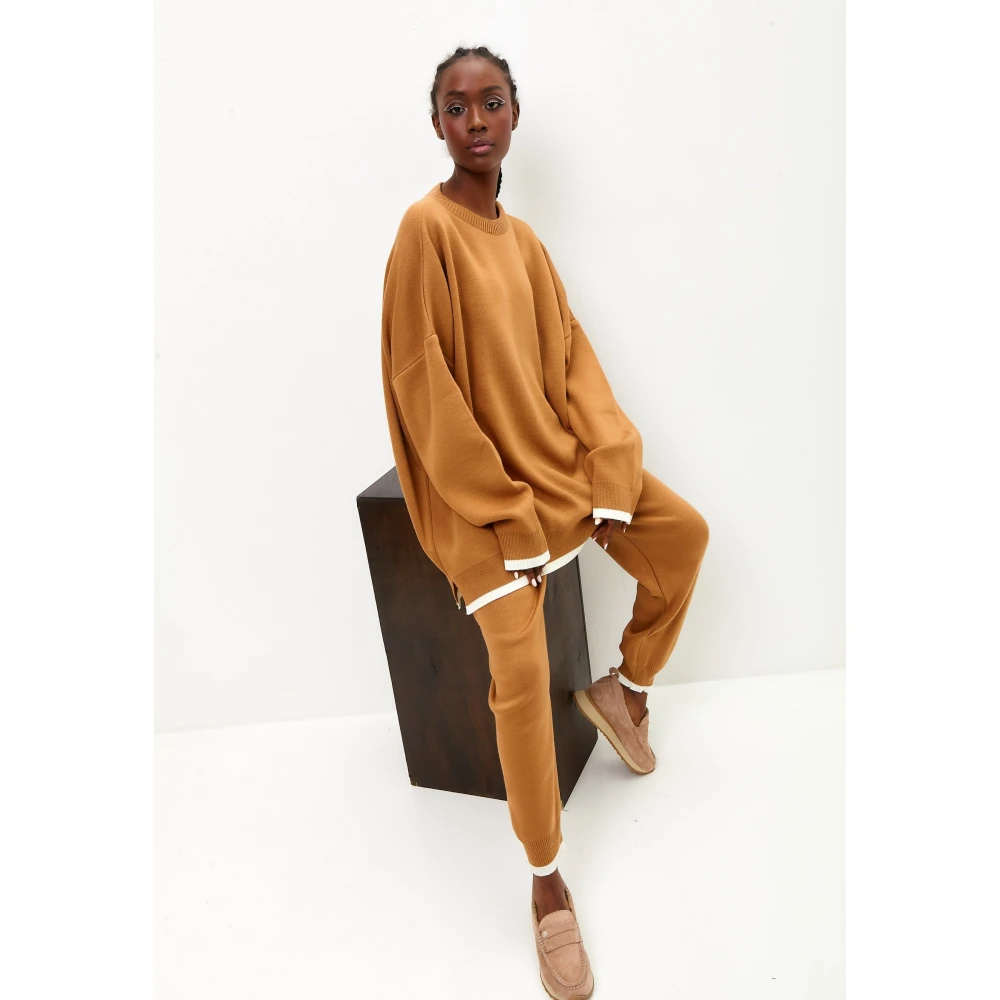 Cesare Gaspari Oversized Jogger set Kameel Brown Dames