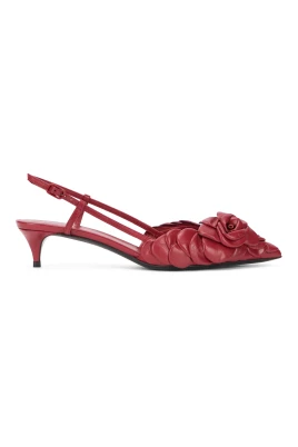 Elegant spetsig slingback med kattklack