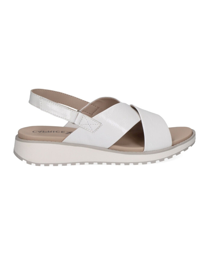 witte-casual-open-platte-sandalen