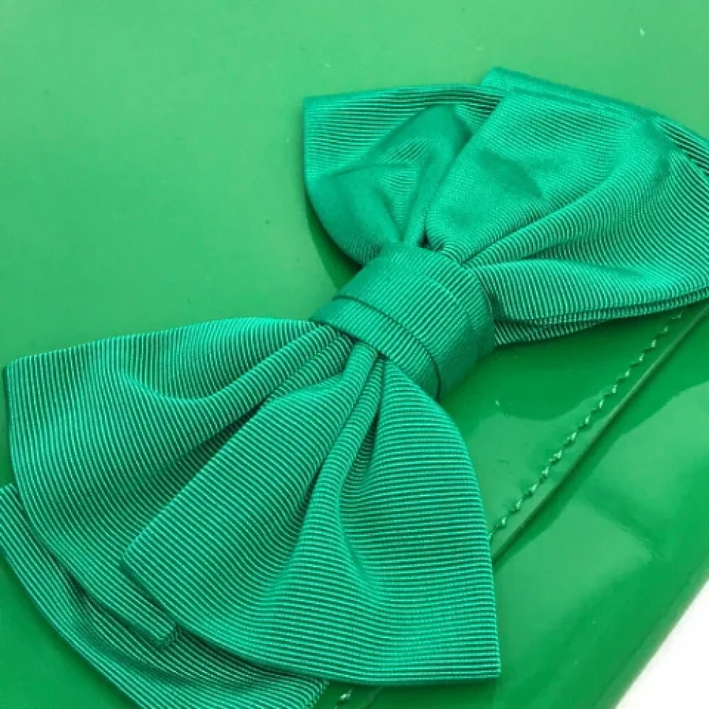 Valentino Vintage Pre-owned Leather clutches Green Dames