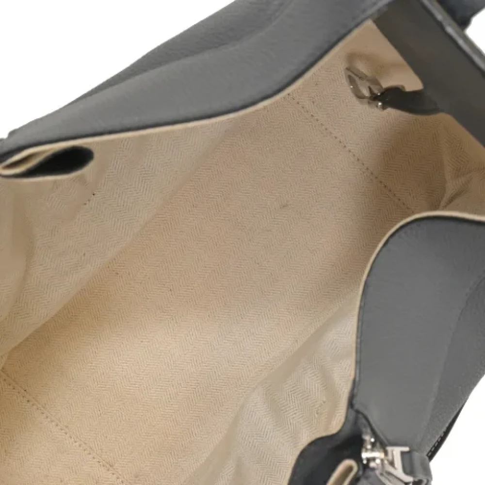 Loewe Pre-owned Leather shoulder-bags Gray Dames