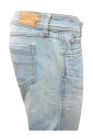 denim-broek-met-model-yy490225
