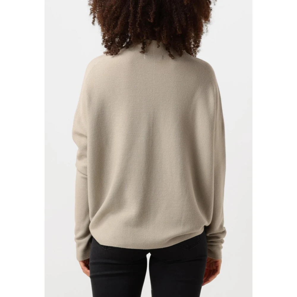 drykorn Elegante Zandkleurige Coltrui Liora Sweater Beige Dames