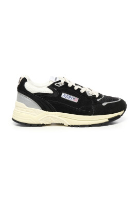 sneakers-en-maille-avec-semelle-en-caoutchouc