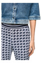 pantalon-avec-motif-cube