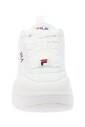 sneakers-femme-en-similicuir