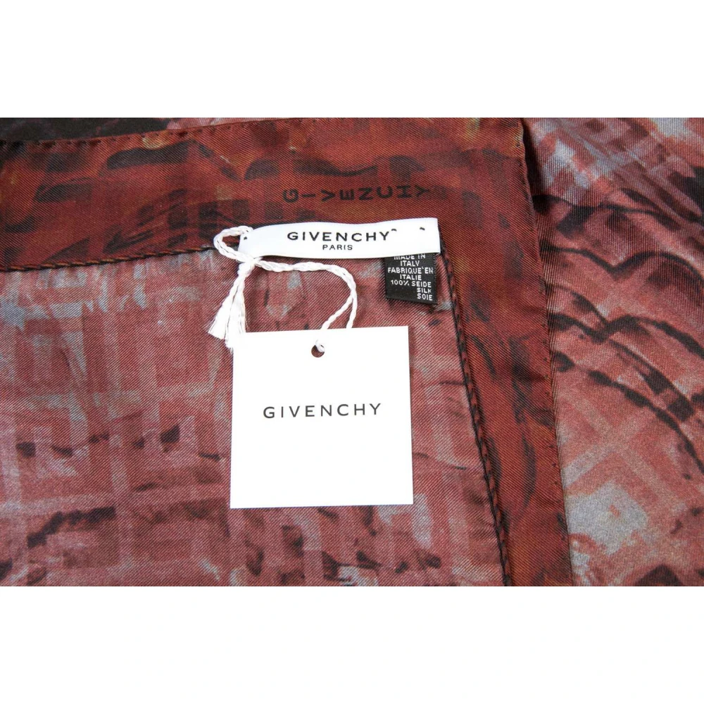 Givenchy Bordeaux Nero Stijlvolle Modieuze Accessoire Red Dames
