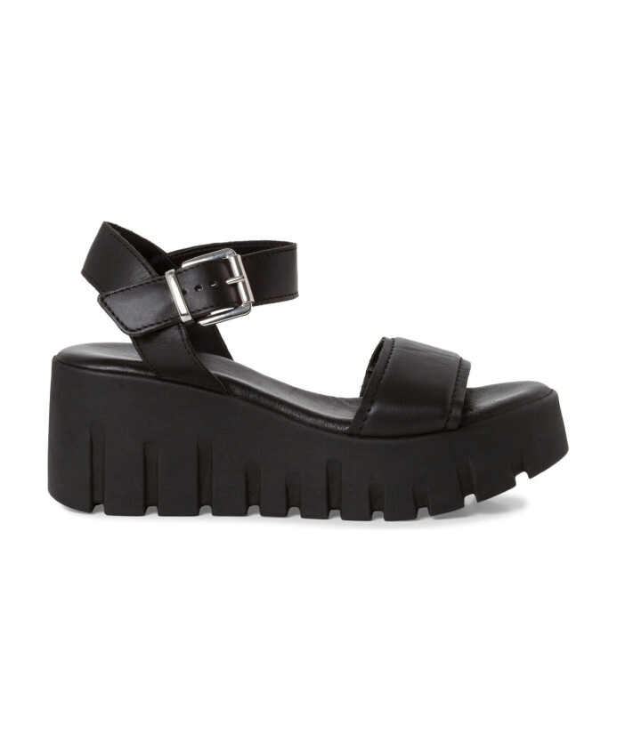 sandales-plates-decontractees-noires-ouvertes
