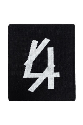 scarf-with-logo