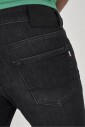 jean-slim-fit-style-intemporel