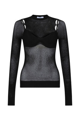 haut-en-filet-noir-avec-details-decoupes