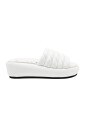 sandalen-en-slippers-wit