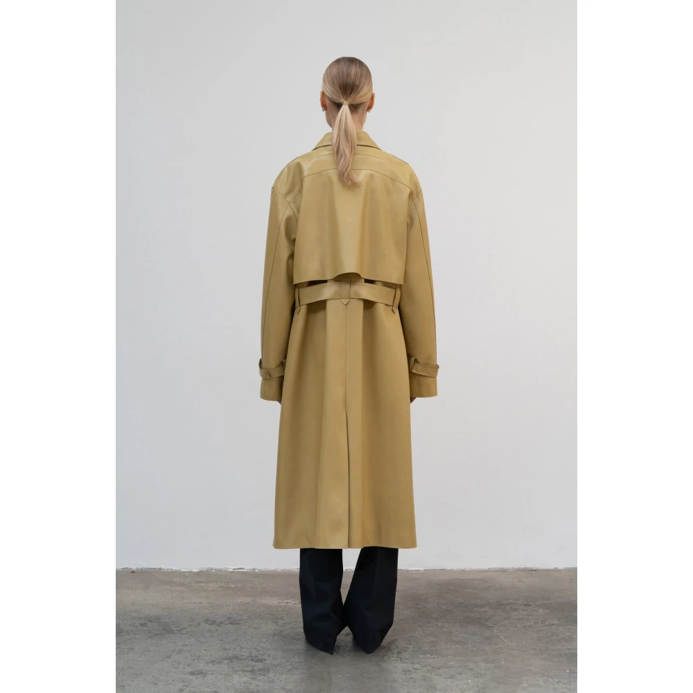 LOW Classic Minimalistische veganistische leren trenchcoat Yellow Dames