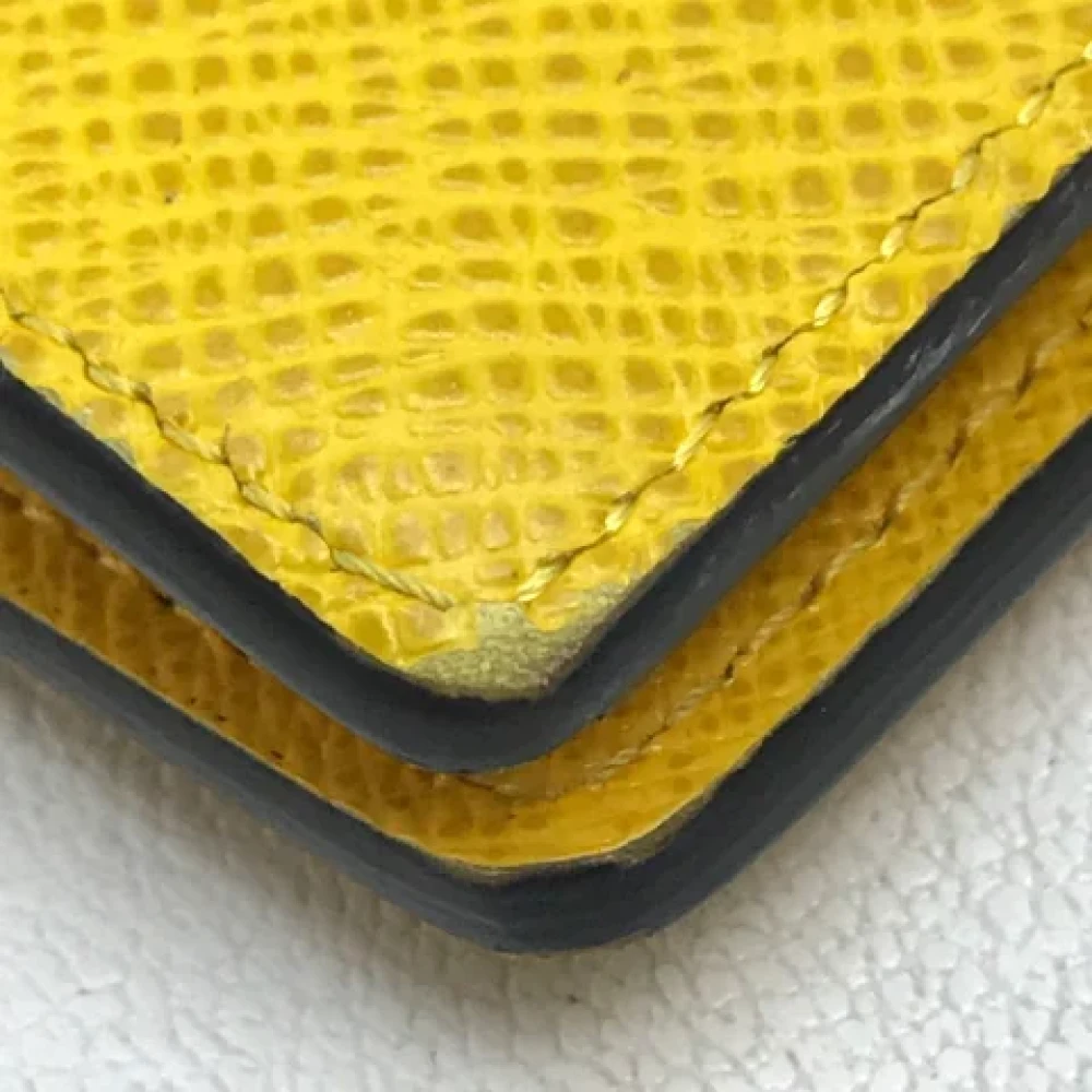 Louis Vuitton Vintage Pre-owned Leather wallets Yellow Heren