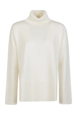 Loira Turtle Neck Sweater