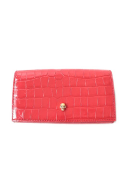 pre-owned-leather-wallets