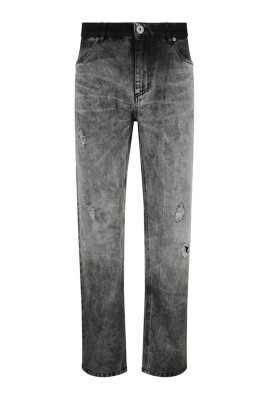 stonewashed-straight-leg-jeans